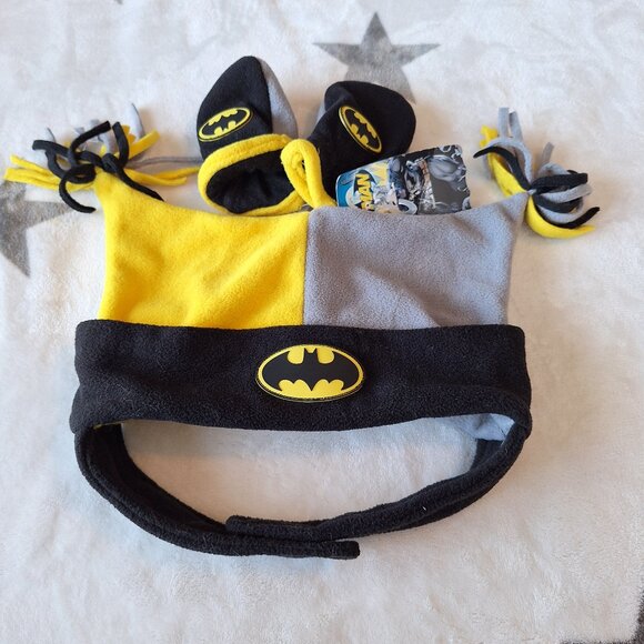 Batman Toddler Fleece‎ Hat And Mitten Combo Black Yellow Gray New With Tags - Picture 1 of 5